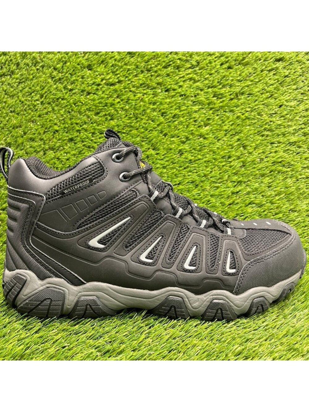 Thorogood Crosstrex Mid Men Size 10.5 Black Waterproof Composite Toe Hiker Boots